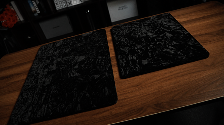 Black Art Close-up Pad Set (Large) by Bond Lee & Stephen Chan