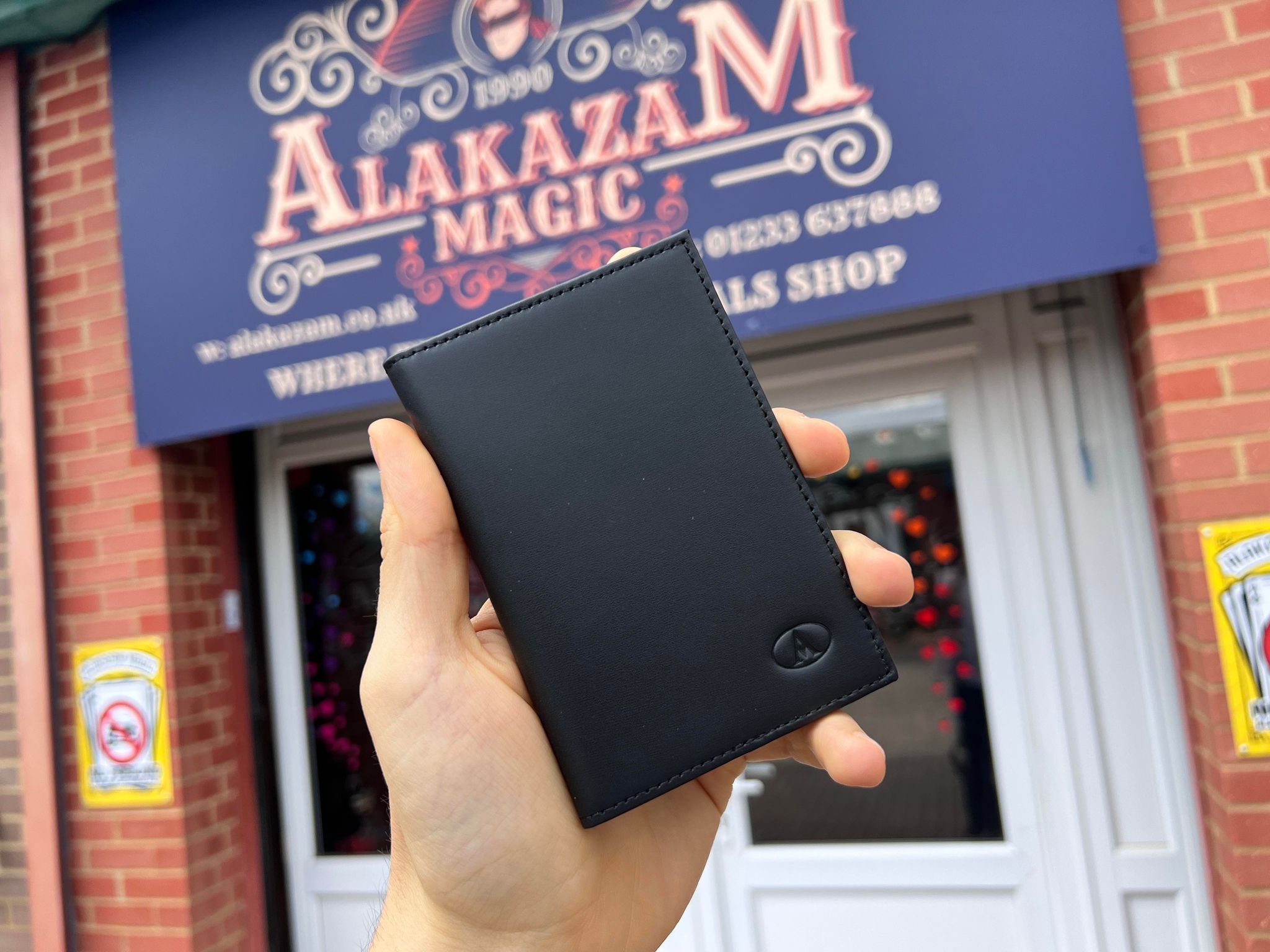 Alakazam Elite Z Fold Wallet – Alakazam Magic