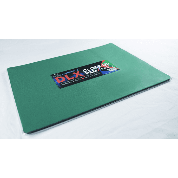 Deluxe Close-Up Pad 16X23 (Green) by Murphy's Magic Supplies - Trick