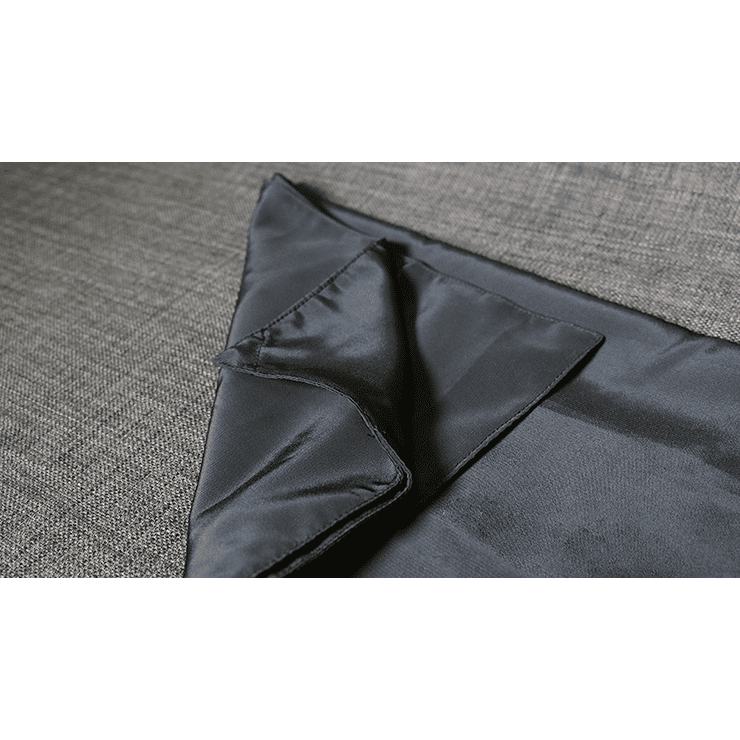Devil's Handkerchief (Black) by Bazar de Magia - Trick