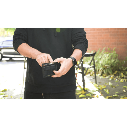 Easy Money Black Wallet (Gimmick and Online Instructions) by Spencer Kennard - Trick