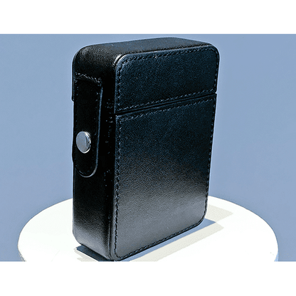 MAZE Leather Card Case (Black) by Bond Lee - Trick