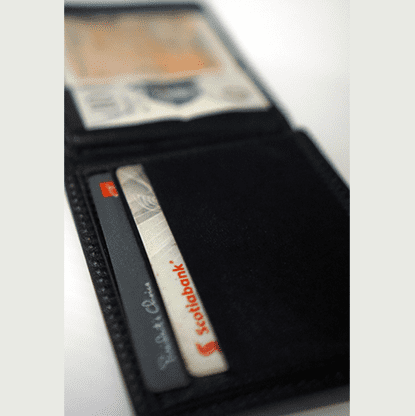 Vortex Magic presents The WEISER WALLET By Danny Weiser - Trick