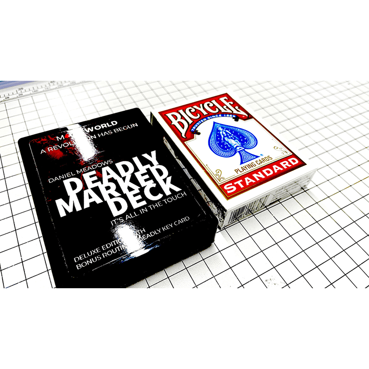 DEADLY MARKED DECK RED BICYCLE (Gimmicks and Online Instructions) by MagicWorld - Trick