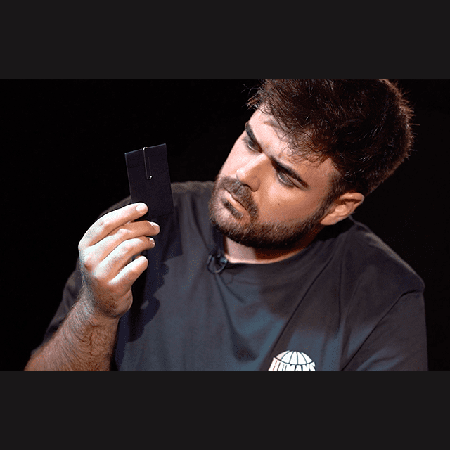 MIND DEVICE (Smallest Peek Device Ever) by Julio Montoro by Julio Montoro - Trick