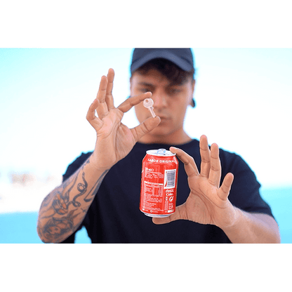 SOLID (Gimmicks and Online Instructions) by Juan Capilla and Julio Montoro  - Trick