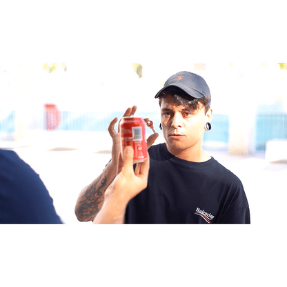 SOLID (Gimmicks and Online Instructions) by Juan Capilla and Julio Montoro  - Trick