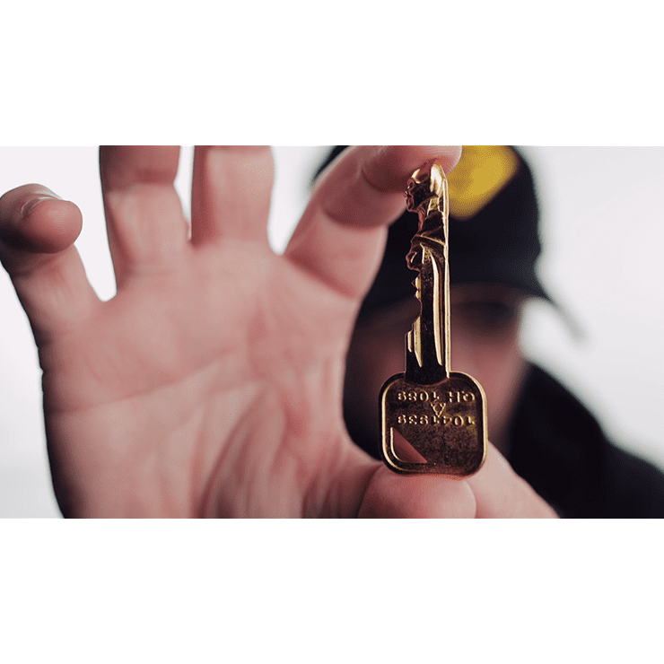 Celebrikey BATMAN (GIVEAWAY KEY 10 pk.) by Matthew Wright - Trick