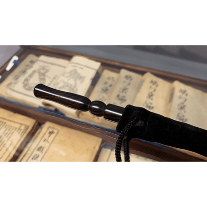 Wooden wand PRO (Standard Black) by Harry He & Bacon Magic - Trick