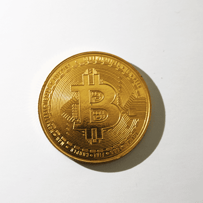 Bit Coin Shell (Gold) by SansMinds Creative Lab - Trick