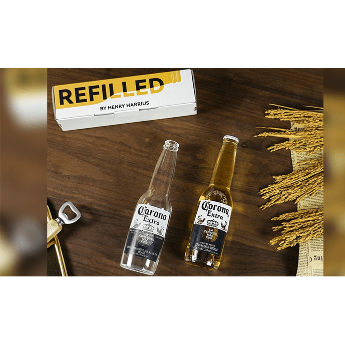 Refilled (Gimmicks and Online Instructions) Henry Harrius - Trick