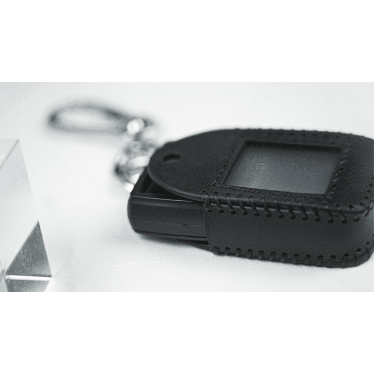 Palm Peeker Keychain Case by PITATA MAGIC - Trick