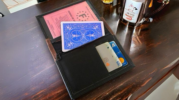 INSTANT WALLET 2.0 (Blue) by Andrew and Magic UP